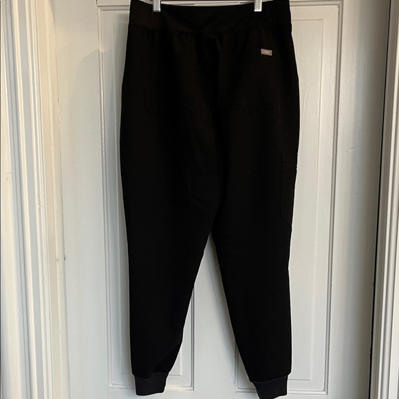 Figs Women’s Black Zamora Jogger Scrub Pants Size Large Petite - Picture 4 of 4